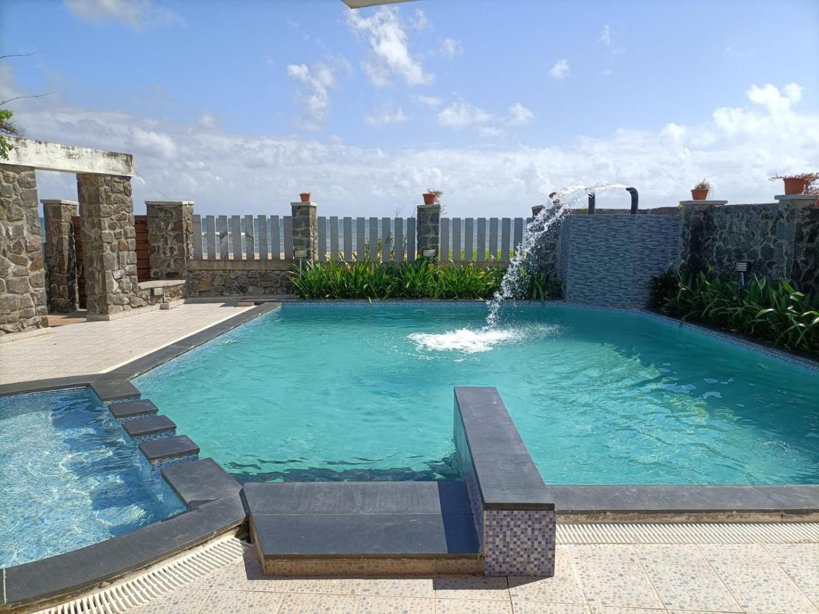 Barefootbay - Villa With Private Beach Access Chennai Bagian luar foto